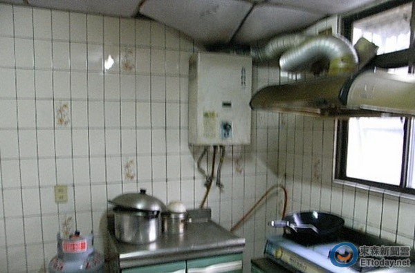 圖為熱水器裝置室內範例照